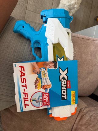 Pistola de agua X-Shot Fast-Fill