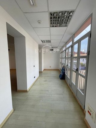 Oficina en alquiler en La Roqueta en Valencia