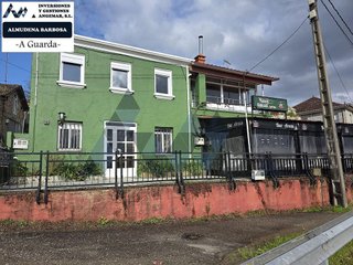 Chalet en venta en Ponteareas