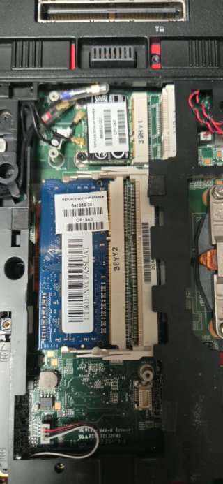 HP Probook 6570b 4GB RAM (senza HDD) per ricambi