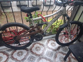 Bicicleta todo terreno BTWIN