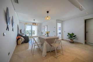 Piso en venta en Los Arqueros-Puerto del Almendro en Benahavís