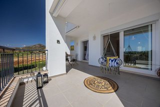 Piso en venta en Los Arqueros-Puerto del Almendro en Benahavís