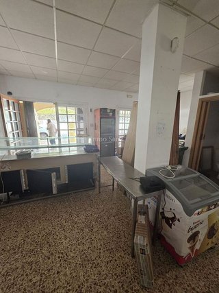 Local comercial en venta en Pueblo Español-Coveta Fumá en Campello (el)