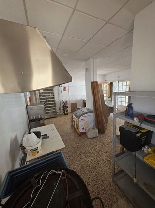 Local comercial en venta en Pueblo Español-Coveta Fumá en Campello (el)