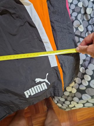 Lote: Camiseta Nike Naranja y Pantalón Puma Negro
