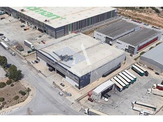 Nave industrial en alquiler en Sant Esteve Sesrovires