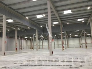 Nave industrial en alquiler en Sant Esteve Sesrovires