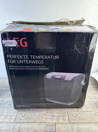 Nevera termoeléctrica AEG