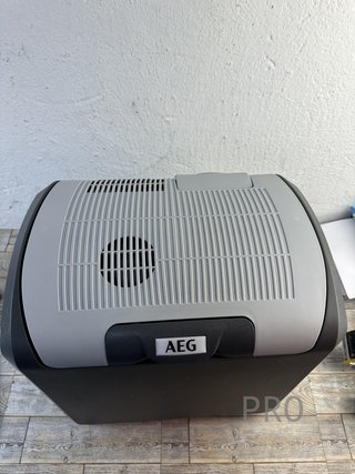 Nevera termoeléctrica AEG