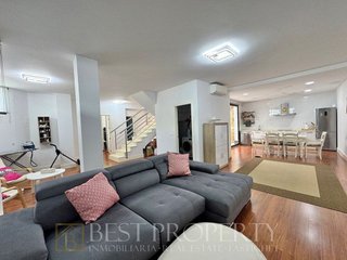 Chalet en venta en Almijara - Capistrano - Cueva de Nerja en Nerja