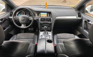 AUDI Q7 3.0TDI S-Line 7 PLAZAS UN AÑO DE GARANTIA