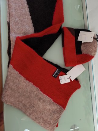 Conjunto de gorro y bufanda Zara ,lino y alpaca