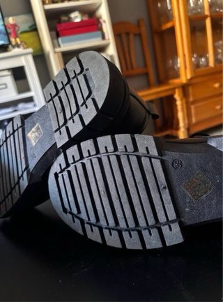 Zapatos negros aesthetic