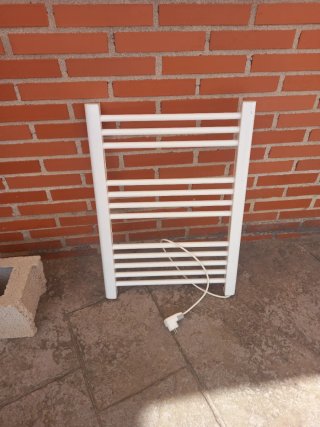 Toallero Eléctrico Blanco