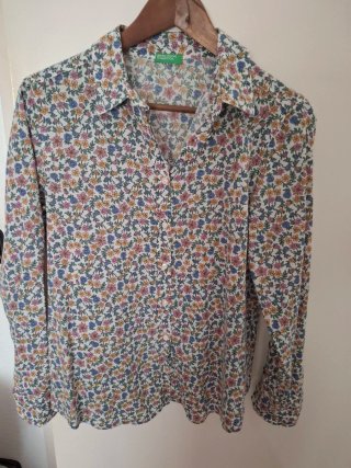 Camisa Benetton Flores Manga Larga Algodón