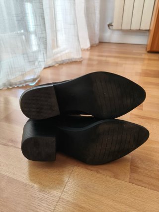 Botines negros tacón