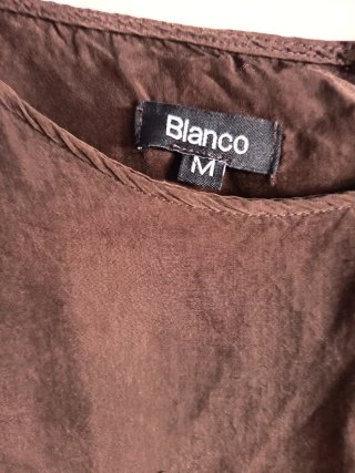 Mono marrón chocolate