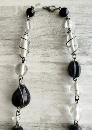 Collar Cuentas Negras y Transparentes