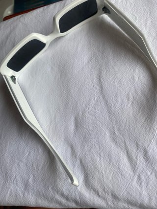 Occhiali da sole Dolce & Gabbana con logo bianco 6187