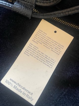 Mochila de piel negra