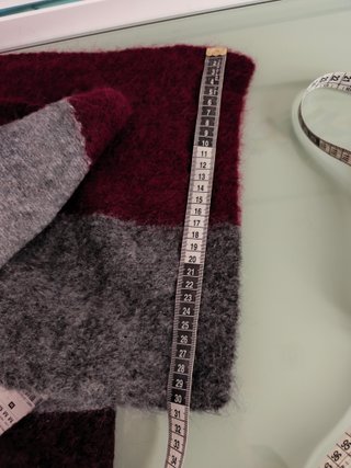 Conjunto Zara gorro y bufanda morado/gris