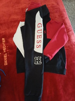 Chándal Guess Niño Talla 10