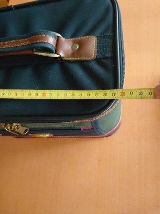 Maletín de viaje vintage negro y verde
