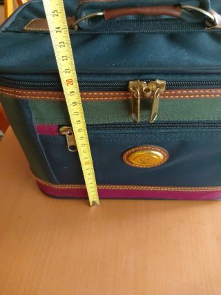Maletín de viaje vintage negro y verde