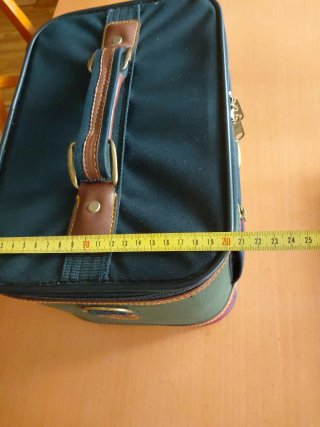 Maletín de viaje vintage negro y verde