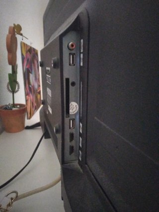 TD SYSTEMS 32 HD Android TV