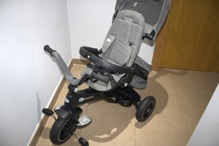Triciclo Kinderkraft Evolutivo Gris