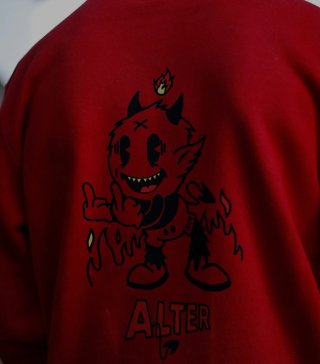 Sudadera Alter Roja con Dibujo de Diablo