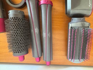 Dyson Airwrap fucsia