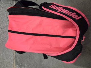 Paletero Bullpadel Negro y Rosa