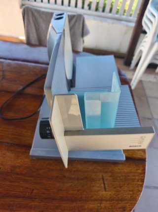 Cortafiambres eléctrico Bosch