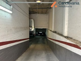 Garaje en venta en Zuera