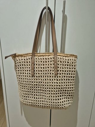 Bolso de rafia Parfois beige y marrón