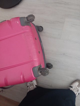 Maleta de viaje rosa