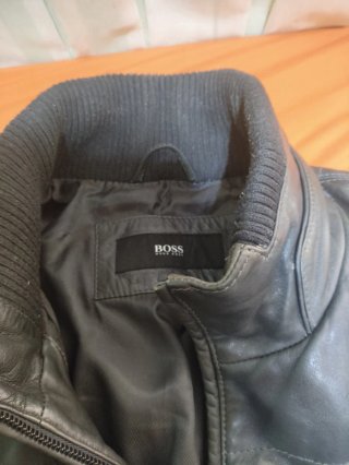 Cazadora de cuero Hugo Boss auténtica Gris