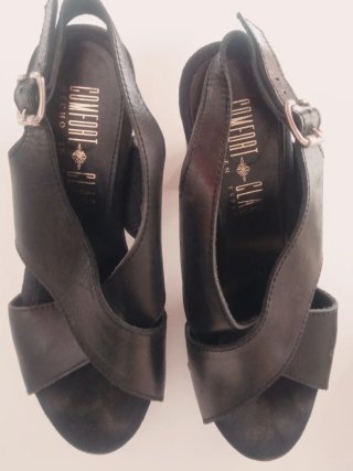 Sandalias negras de piel talla 35 🇪🇸✨
