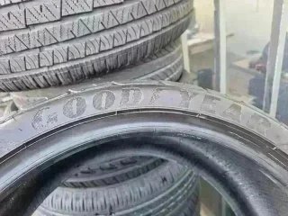 235 40 R19 92Y Goodyear - 1 neumático +50%