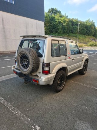 Mitsubishi Montero 1996