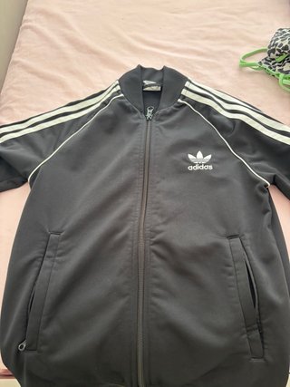 Sudadera Adidas Negra y Blanca