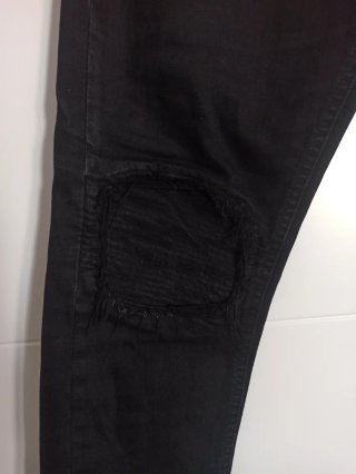 Pantalón pitillo negro Zara
