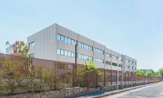 Oficina en alquiler en La Florida - El Plantío en Madrid