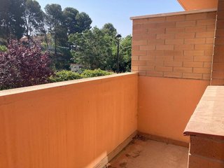 Casa adosada en venta en Puebla de Alfindén (La)