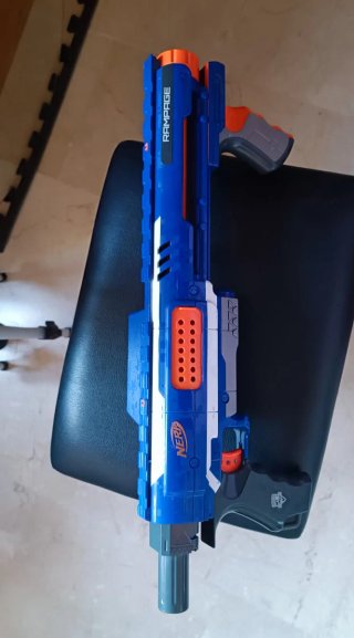Pistolas y Rifles Nerf + Accesorios
