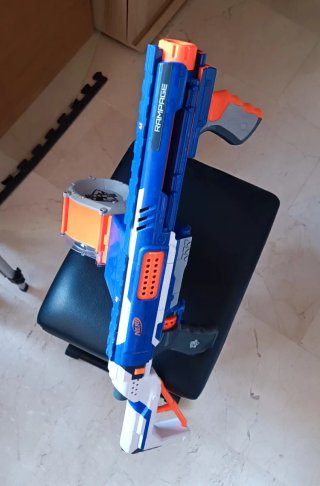 Pistolas y Rifles Nerf + Accesorios