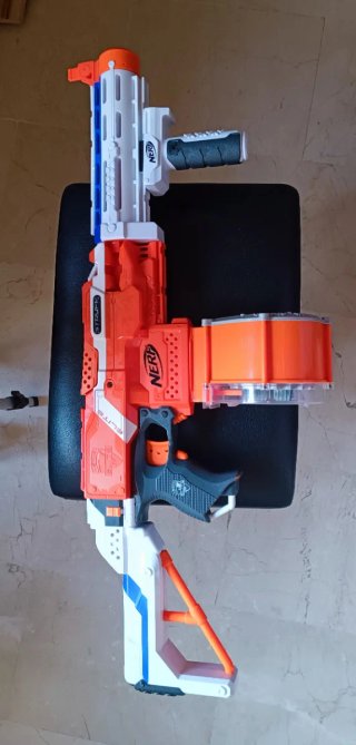 Pistolas y Rifles Nerf + Accesorios